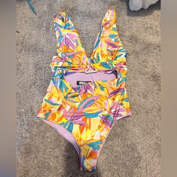 SOLD✨NWOT BEACH RIOT ONE PIECE SWIMSUIT - Picture 9 of 9